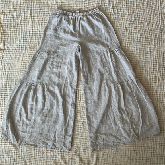 Ultra wide leg 100% linen tiered pants - Picture 1 of 4